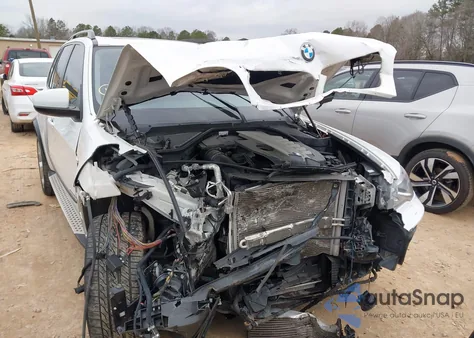 2011 BMW X5 xDrive35D z USA, uszkodzony, nr VIN 5UXZW0C5XBL661791